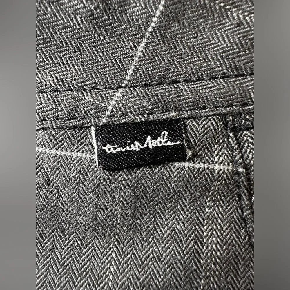 Travis Mathew Chino Shorts Men's 34 Golf Performance Dark Grey White Pinstripe